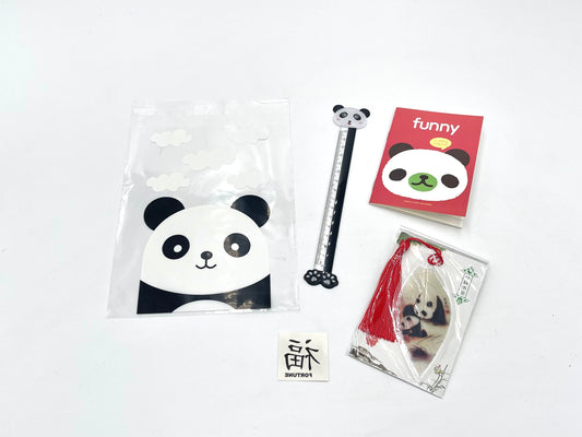 8x Goody bags; Plastic gift bags; Panda; Panda themed goody bag;