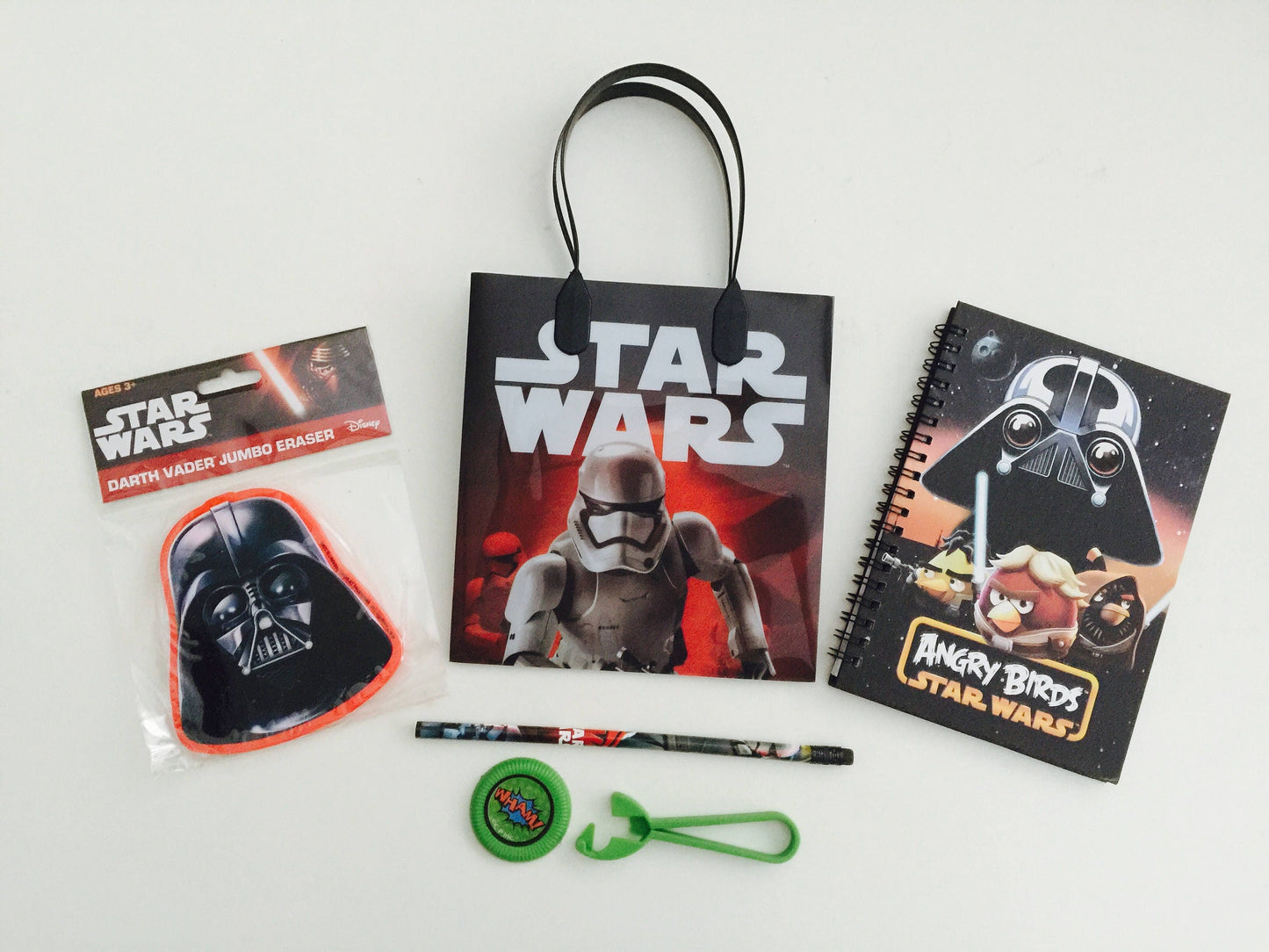 8x Pack Star War Goody Bags, Pre Made & Filled with Toys, Goodie, Filled Goody Bag / Loot Bag, Pencil; Eraser; note book; disc shooter